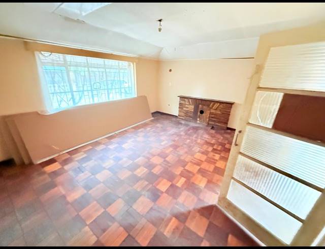 4 BEDROOM HOUSE FOR SALE IN VANDERBIJLPARK CW 5